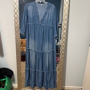 Elegant Blue Maxi Dress